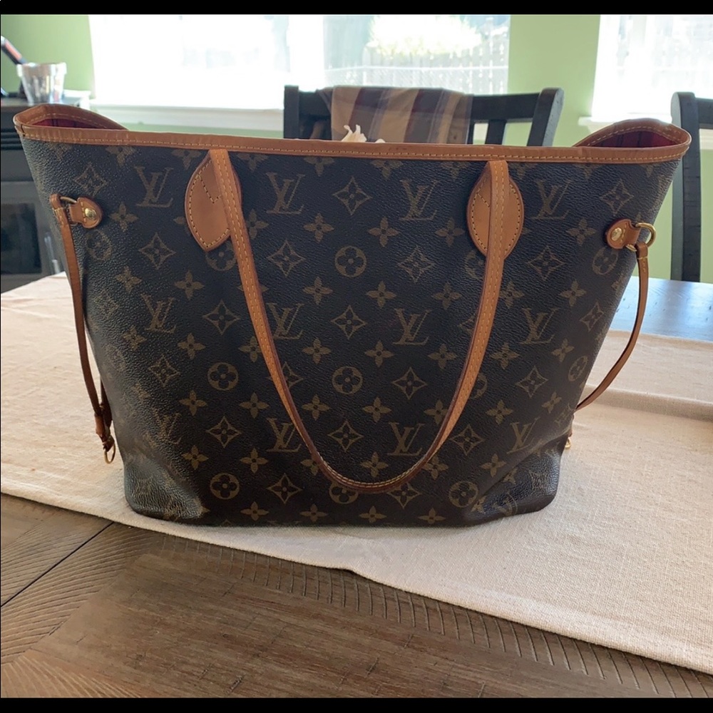 Louis Vuitton NF MM